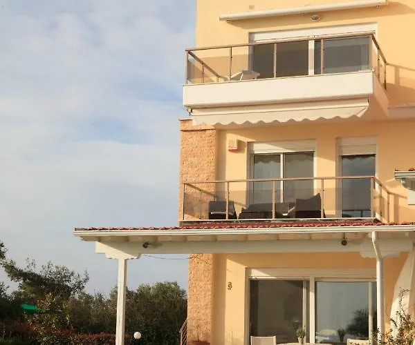 Blue Luxury Maison Possidi