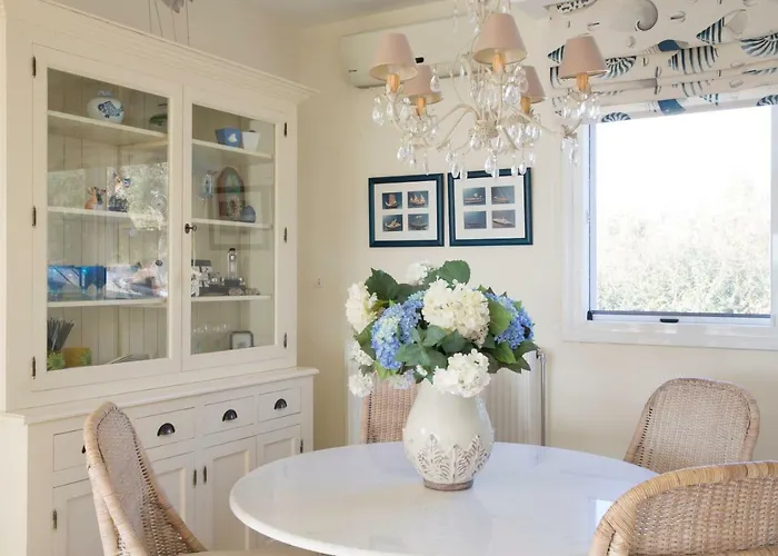 Blue Luxury Maison Holiday home *